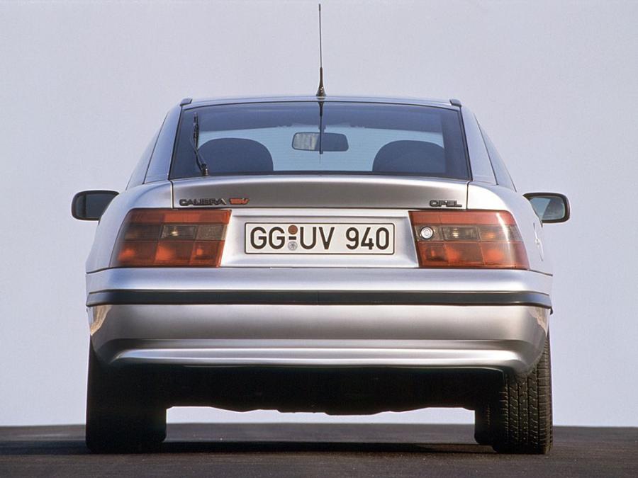  Opel Calibra 2.0i 16V 1990 года  (фото 9 из 23)